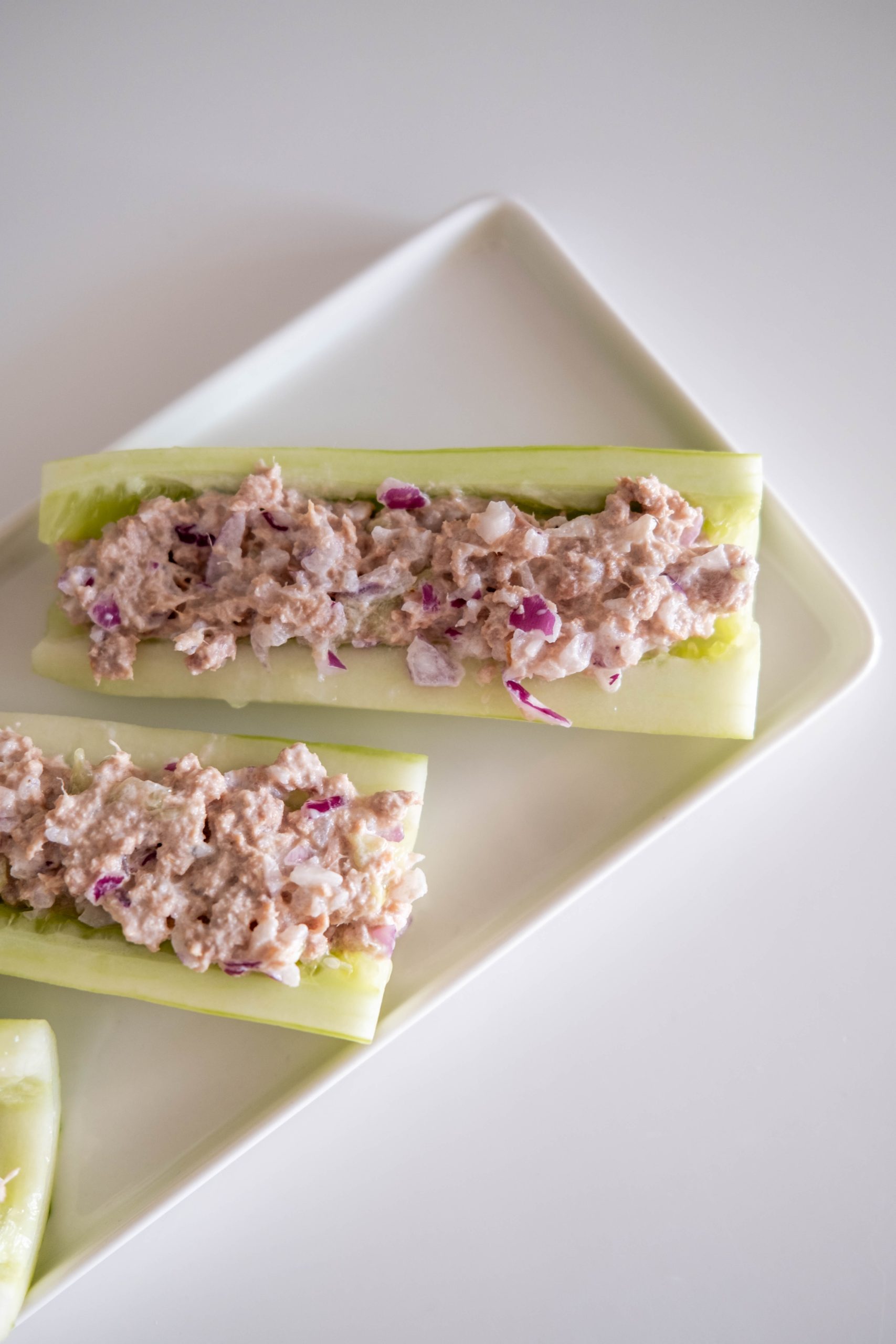 Concombre farci au thon & Saint-Môret